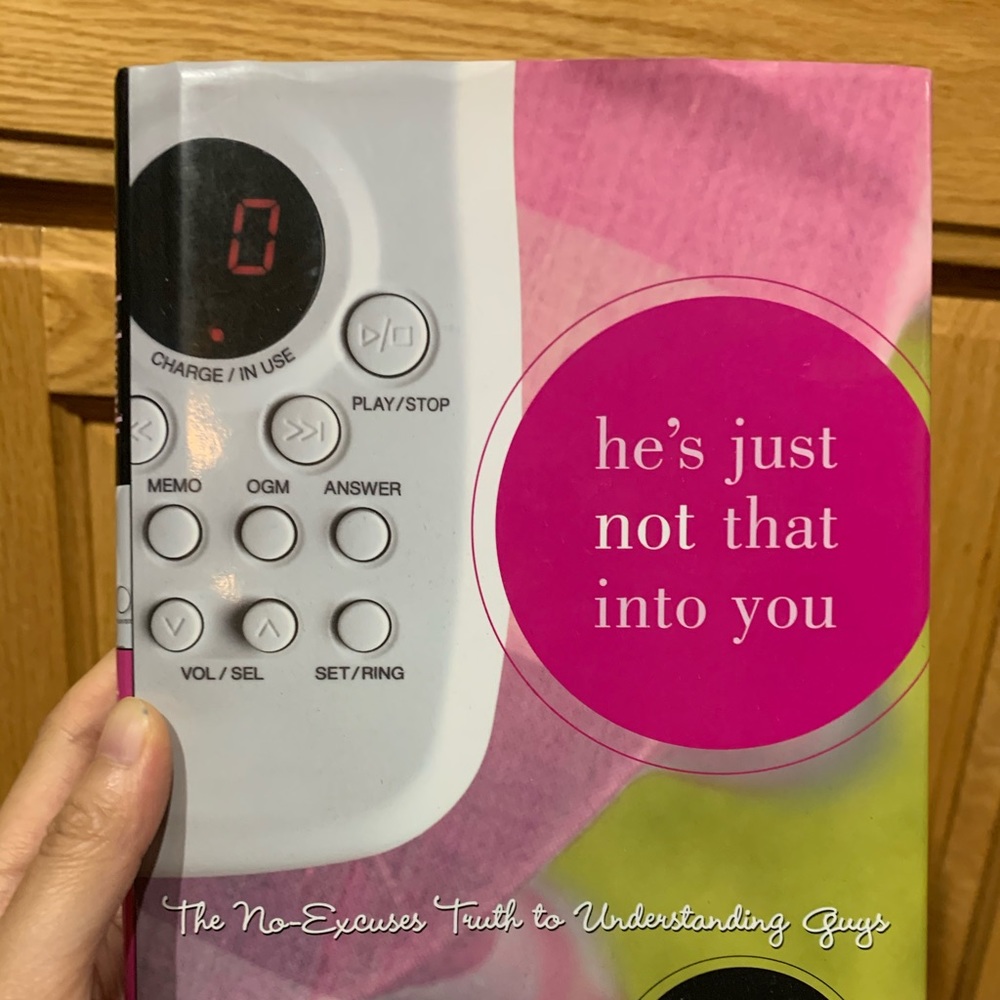 He's Just Not That Into You Hardcover book
